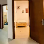 Lejlighed Family House Apartma