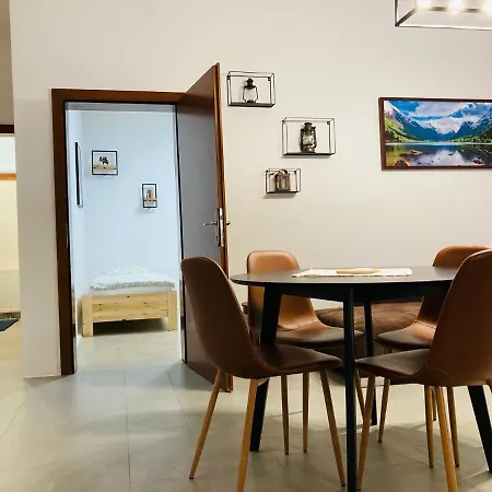 Family House Apartma Daire *
