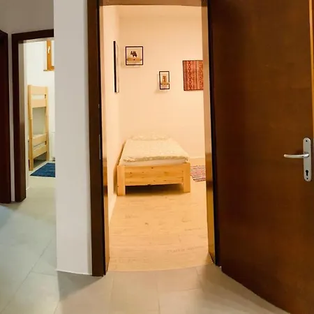 Διαμέρισμα Family House Apartma