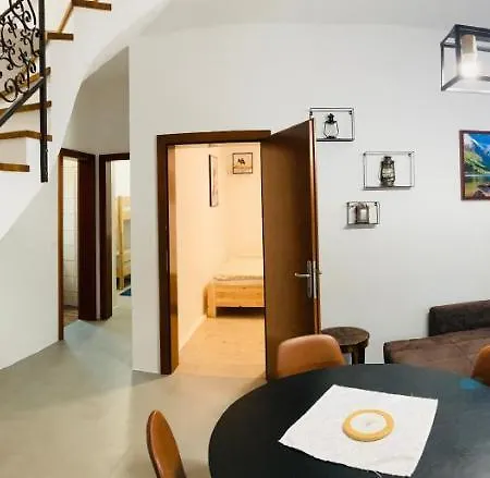 Family House Apartma *
