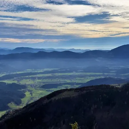 Διαμέρισμα Family House Apartma